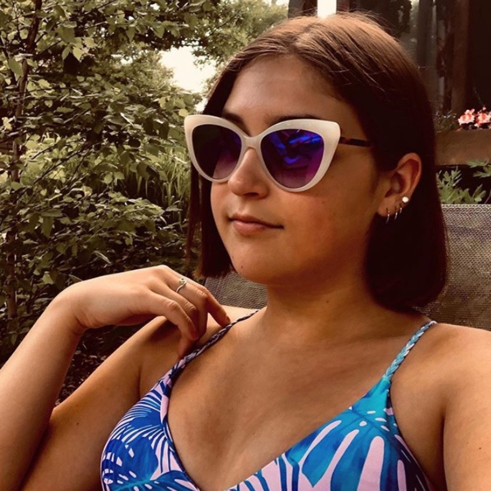 Meet your Posher, Clare